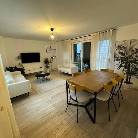 Elegant Near La Defense And Arena